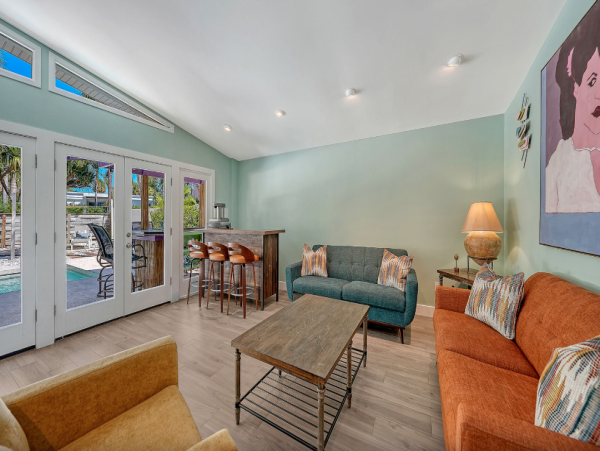 Luxury Lido Key Vacation Home -Private Pool & Beach Access